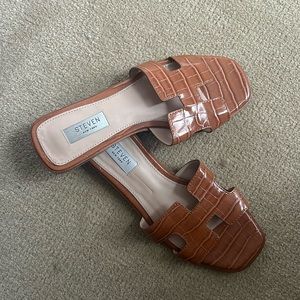 Steve Madden Hayden Crocodile Sandal